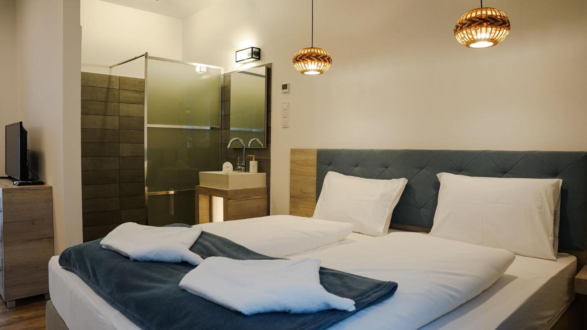 Napsugar Club Es Panzio Bed & Breakfast Fonyod Ngoại thất bức ảnh