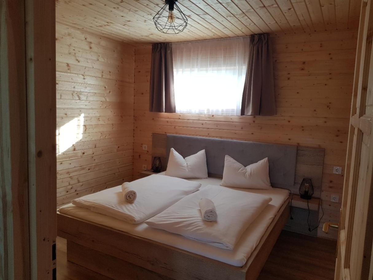 Napsugar Club Es Panzio Bed & Breakfast Fonyod Ngoại thất bức ảnh