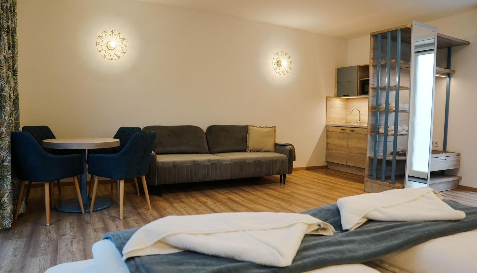 Napsugar Club Es Panzio Bed & Breakfast Fonyod Ngoại thất bức ảnh