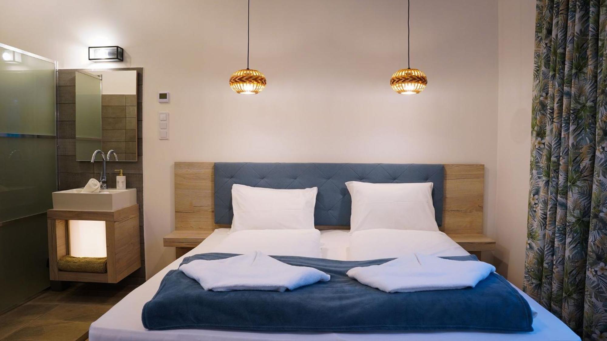 Napsugar Club Es Panzio Bed & Breakfast Fonyod Ngoại thất bức ảnh